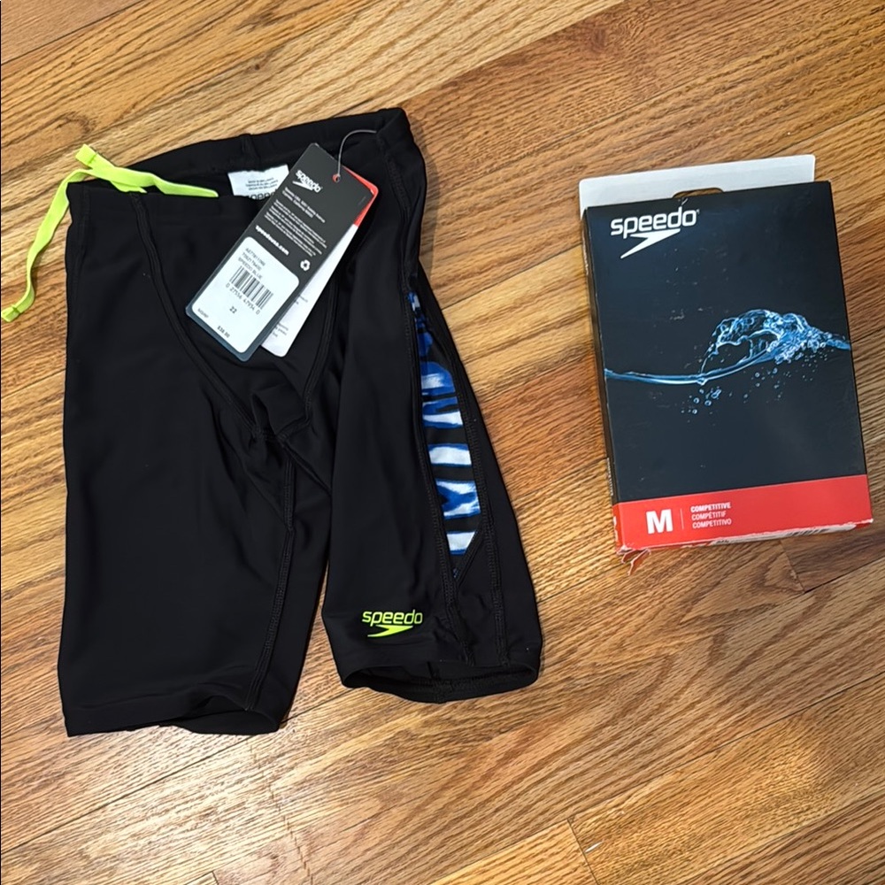 Speedo Black and Blue Swim Trunks - Size 22 in the Wave Wall Team Jammer